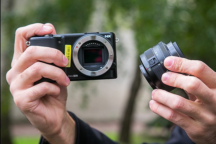 Samsung NX2000 (3).jpg